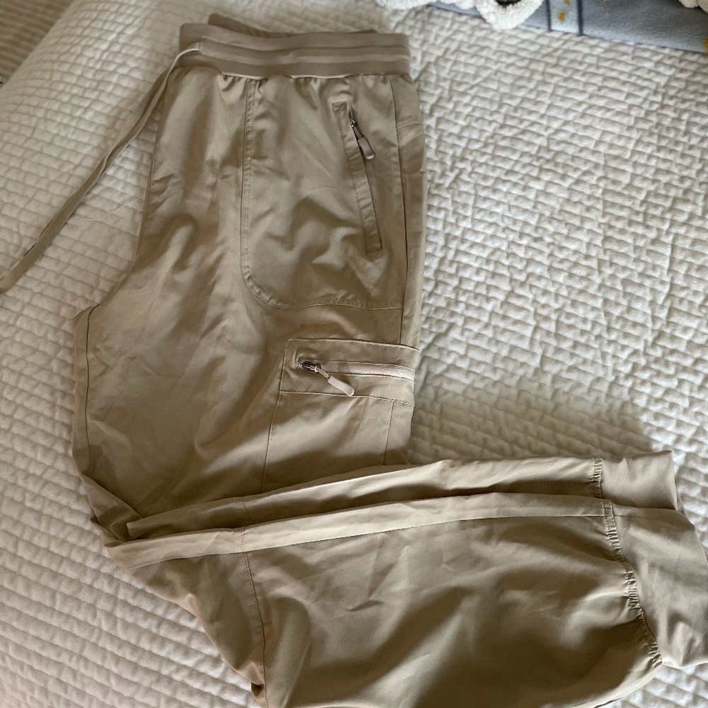 VILIGO WOMENS HIKING CARGO JOGGER PANTS KHAKI XL NEW WITH TAGS - Picture 4 of 12
